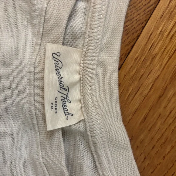 Universal Thread Light Cream Slub Knit Short Sleeve Tee - Picture 4 of 6